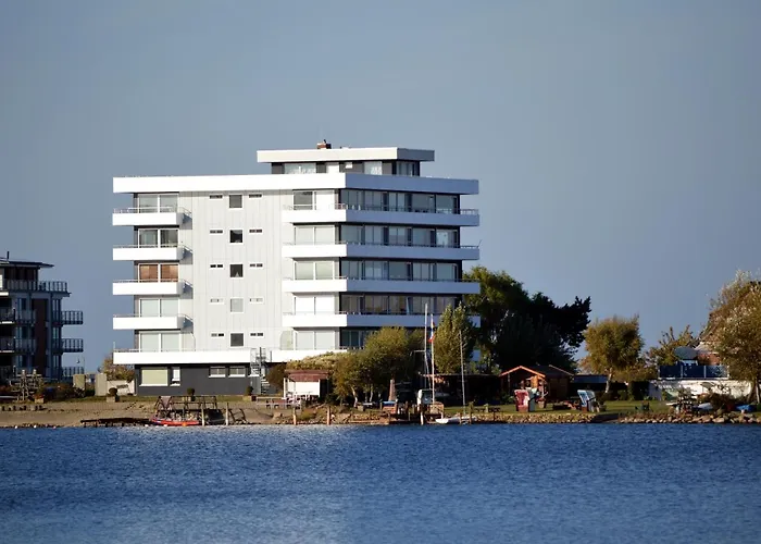 Quiet Coast - Stw 7-3-28 Heiligenhafen